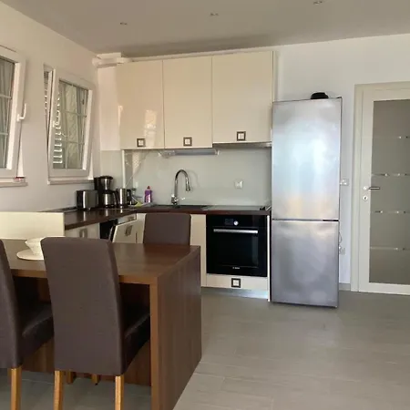 Apartman Royal Lara Baska Voda Exterior photo