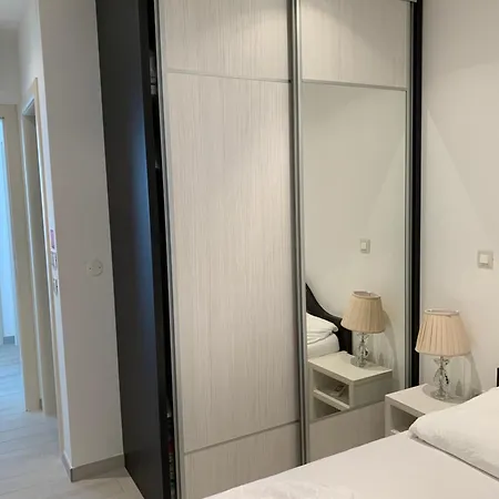 Apartman Royal Lara Baska Voda Exterior photo